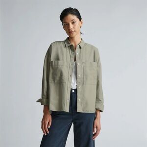 Everlane Boxy Oxford Button Down in Seagrass XS